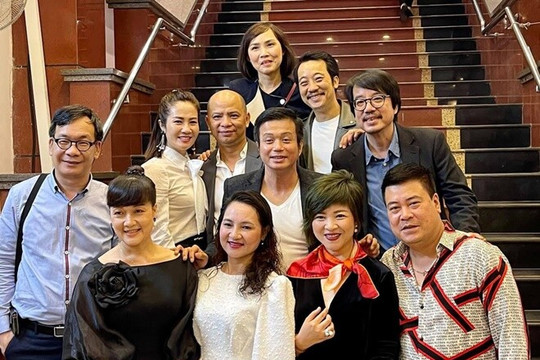 Hội ngộ dàn nghệ sĩ gạo cội Nhà hát Tuổi trẻ: Những người bạn học thế hệ vàng của màn ảnh Việt