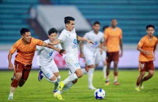 HAGL đánh bại Nam Định 2-1 ngay tại Thiên Trường bằng siêu phẩm của Ngọc Lâm