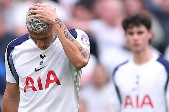 Tottenham chính thức rơi xuống nhóm cầm đèn đỏ: Khủng hoảng trầm trọng tại Bắc London