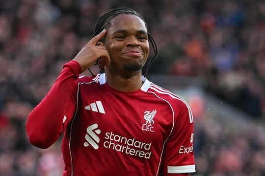 Chấm điểm Liverpool thắng Fulham 2-0: Rio Ngumoha rực sáng, Salah tìm lại sự tự tin