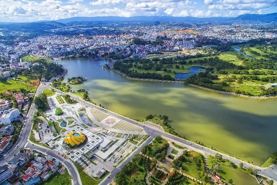 Quy hoạch tỉnh Lâm Đồng 2021-2030: Hợp tác với BCG Mỹ hướng tới mục tiêu tăng trưởng hai con số