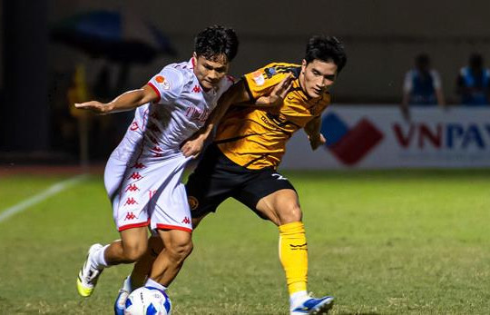 Nguyễn Ngọc Mỹ nén đau cứu vãn đội hình sứt mẻ của Thanh Hóa
