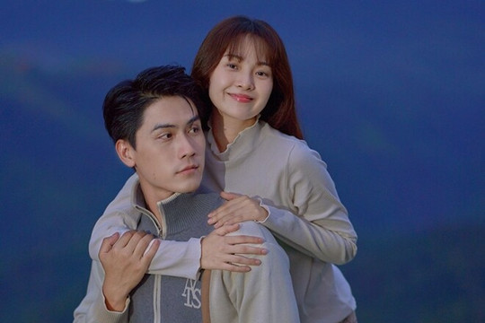 Võ Điền Gia Huy thừa nhận rung động trước Tam Triều Dâng trong Vì Mẹ Anh Phán Chia Tay