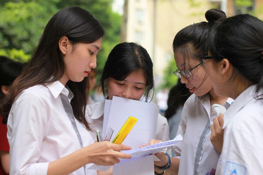 Xét tuyển kết hợp vẫn phải đáp ứng ngưỡng điểm sàn