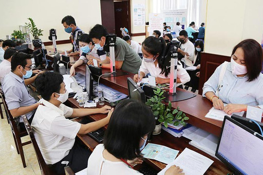 Có còn xem xét xử lý kỷ luật viên chức sinh con thứ 3?