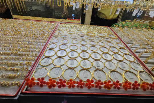 Cập nhật giá vàng hôm nay trưa 14/4/2026: Giá vàng SJC, giá vàng 24k 9999, giá vàng nhẫn, vàng thế giới