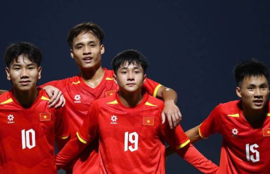 U17 Việt Nam thắng áp đảo U17 Malaysia 4-0 tại giải Đông Nam Á 2026
