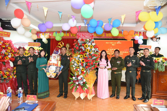 Học viện Lục quân gặp mặt học viên quân sự Lào, Campuchia