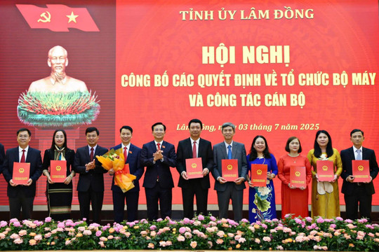 Vận hành chính quyền địa phương 2 cấp ở Lâm Đồng: Tinh gọn - hiệu lực - vì Nhân dân phục vụ