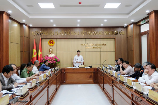 Chủ tịch HĐND tỉnh Lâm Đồng Lưu Văn Trung tiếp công dân định kỳ tháng 4/2026