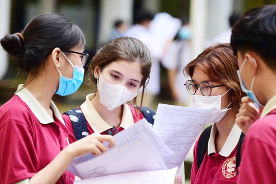 Xét tuyển ngành kinh tế, vì sao có trường bỏ tổ hợp A00, C00?