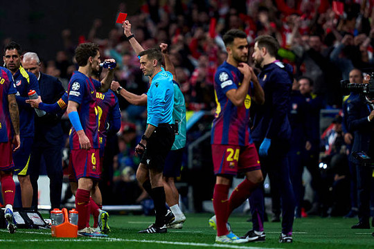 Barcelona rời Champions League: Tại sao thất bại trước Atletico Madrid không phải thảm họa?