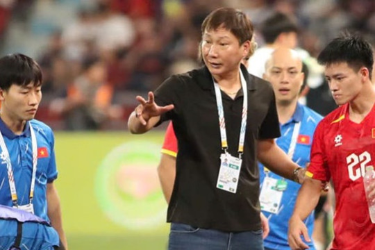 HLV Kim Sang-sik và bài toán lịch thi đấu 2026: Ưu tiên ĐTQG, U23 Việt Nam đón làn gió mới