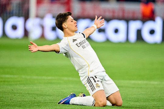 Real Madrid bị loại khỏi Champions League sau thất bại 3-4 trước Bayern Munich