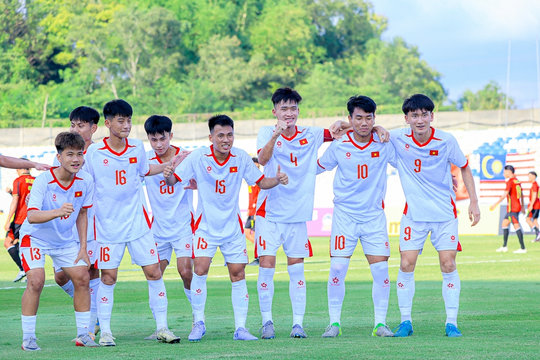 U17 Việt Nam thắng hủy diệt 10-0: Cơn mưa bàn thắng và sự khẳng định của ứng viên vô địch