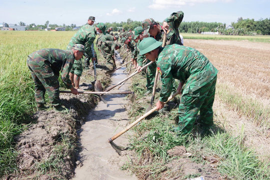 Lâm Đồng tăng cường xây dựng thế trận an ninh nhân dân gắn với quốc phòng toàn dân