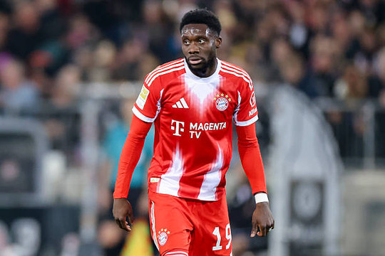 Man Utd chiêu mộ Alphonso Davies: Canh bạc xứng tầm để giải quyết khủng hoảng cánh trái