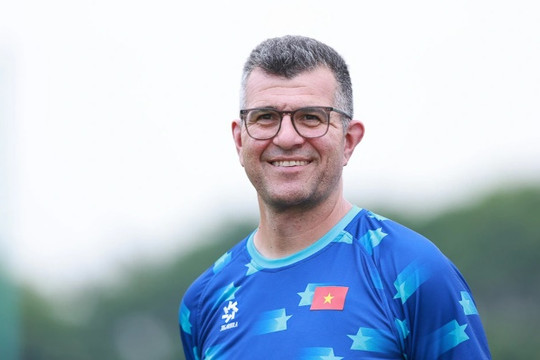 U17 Việt Nam thắng hủy diệt 10-0: HLV Cristiano Roland chỉ ra bí quyết chiếm ngôi đầu