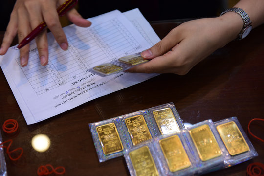 Giá vàng hôm nay 18/4/2026: Giá vàng SJC, vàng nhẫn Bảo Tín Minh Châu, PNJ, Mi Hồng và vàng thế giới cuối tuần