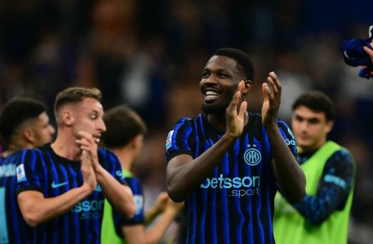 Inter đánh bại Cagliari 3-0: Ngôi vương Serie A đã ở rất gần Giuseppe Meazza