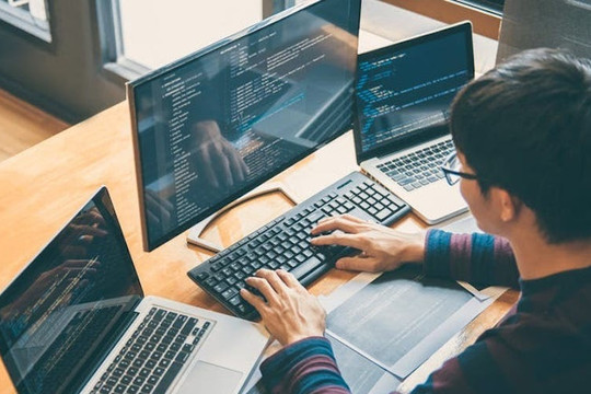 Hộ kinh doanh lập trình phần mềm tính thuế thế nào?