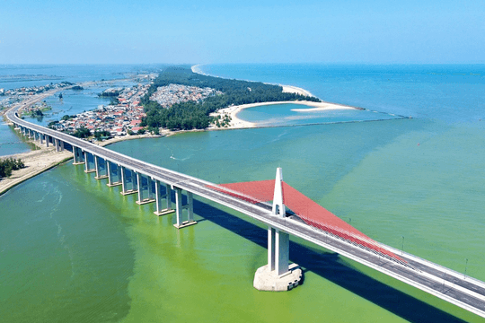 Cầu vượt biển dài nhất miền Trung tại TP. Huế dự kiến thông xe kỹ thuật ngày 30/04