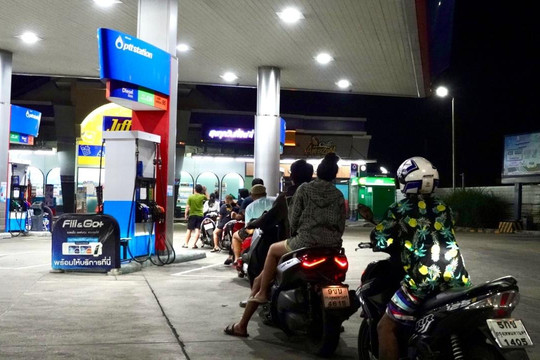 Bảng giá xăng dầu hôm nay 21/4/2026: Giá xăng dầu Petrolimex, PVOIL, Mipec, Thalexim