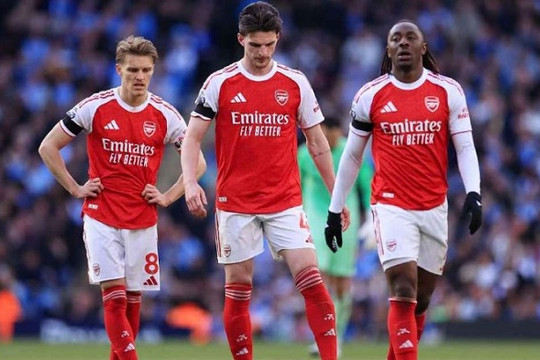 Thất bại tại Etihad và lý do Arsenal vẫn sáng cửa vô địch Ngoại hạng Anh