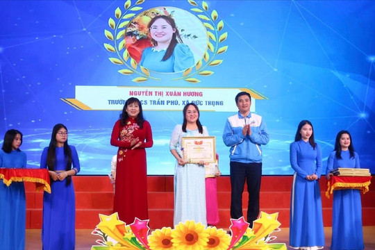 Nữ giáo viên trẻ tận tâm với sự nghiệp trồng người