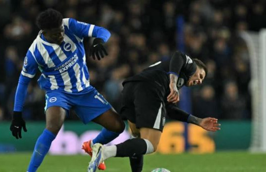 Carlos Baleba tỏa sáng rực rỡ trước Chelsea: Lời giải cho bài toán trung tuyến của Man Utd