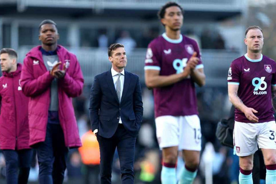 Burnley trước bờ vực xuống hạng: Man City sẵn sàng định đoạt số phận đối thủ