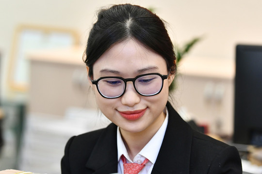 Lãi suất ngân hàng hôm nay 22/4: Cao nhất 10,7%/năm, áp lực thanh khoản hạ nhiệt