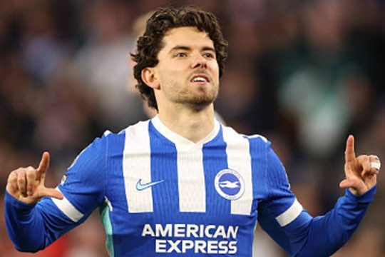 Brighton vùi dập Chelsea 3-0: Ferdi Kadioglu rực sáng và đêm kinh hoàng của The Blues
