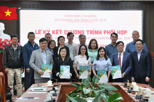 Lam Dong Signs Cooperation Program to Develop Human Resources in Culture, Sports, and Tourism