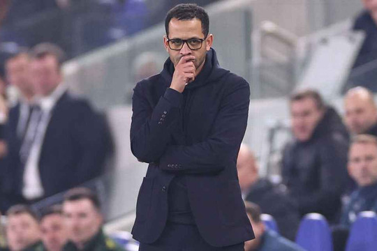 Liam Rosenior và sự sụp đổ tại Chelsea: Kết cục từ chuỗi trận tệ nhất sau hơn một thế kỷ