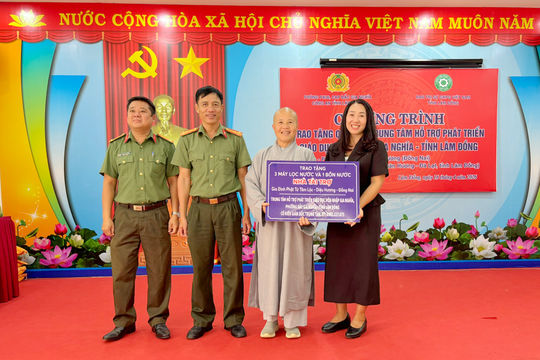 Hành trình thiện nguyện sẻ chia ở vùng sâu