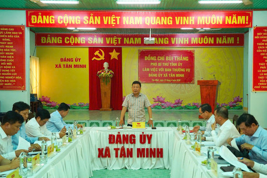 Phó Bí thư Tỉnh ủy Lâm Đồng Bùi Thắng làm việc tại xã Tân Minh