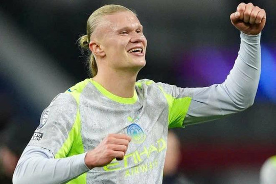 Man City lên đỉnh Ngoại hạng Anh