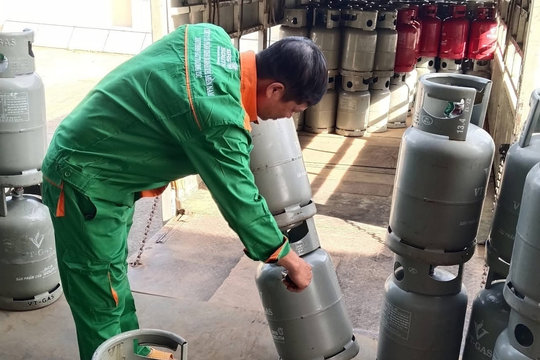 Giá gas hôm nay 24/4/2026: Giá nội địa đi ngang, khí đốt thế giới chịu áp lực từ tồn kho