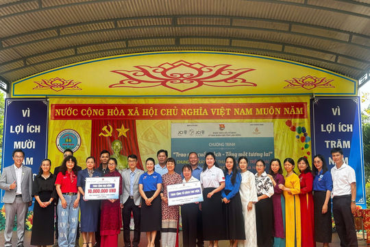 Thư viện xanh và những trang sách mở