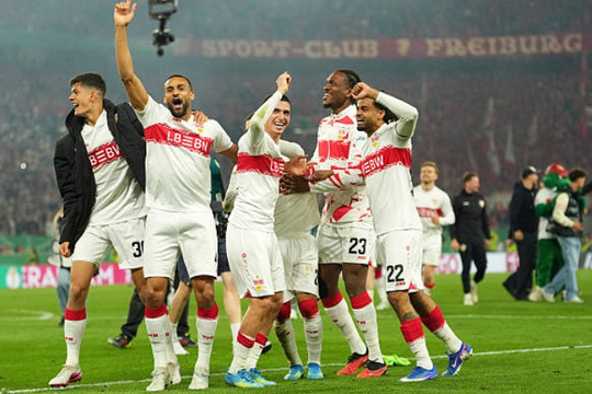 Siêu phẩm đánh gót phút 119 đưa Stuttgart vào chung kết DFB Pokal gặp Bayern Munich