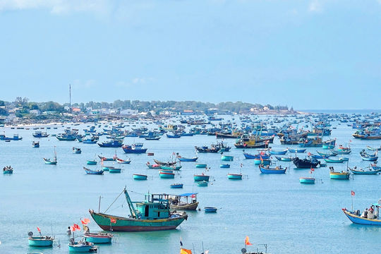 Làng chài Mũi Né buổi sớm mai