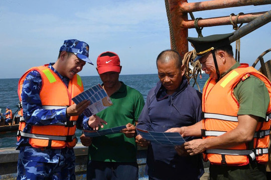 Thủ tướng Chính phủ yêu cầu khắc phục triệt để các tồn tại trong chống khai thác IUU