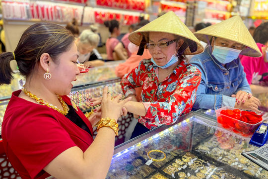 Giá vàng thứ Hai 27/4/2026: Vàng SJC, nhẫn BTMC, BTMH, DOJI và vàng thế giới đầu tuần