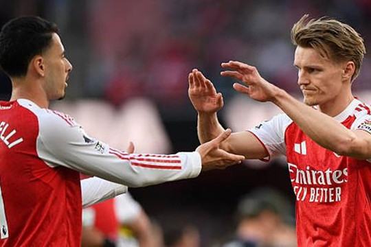 Arsenal đòi lại ngôi đầu Ngoại hạng Anh sau chiến thắng thực dụng trước Newcastle