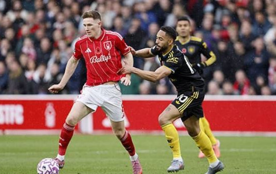 Manchester United đối mặt rào cản 125 triệu bảng cho mục tiêu Elliot Anderson