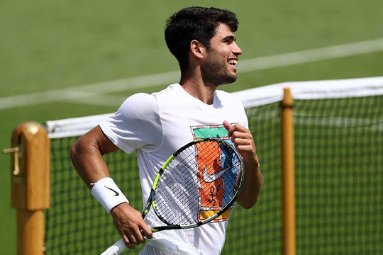 Carlos Alcaraz lỡ Roland Garros vì chấn thương và lộ diện kế hoạch thay thế Verstappen