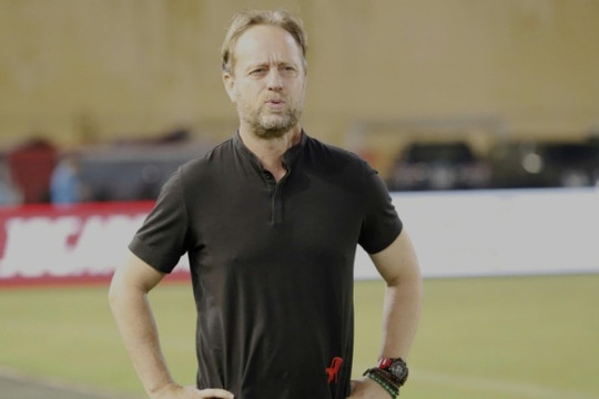 Nguyễn Đình Bắc lập hat-trick giúp CAHN thắng 4-2 trước SLNA tại V.League 2025/26