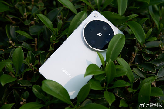 Cận cảnh OPPO Find X9 Ultra: Flagship mạnh nhất dòng Ultra sắp ra mắt tại Việt Nam