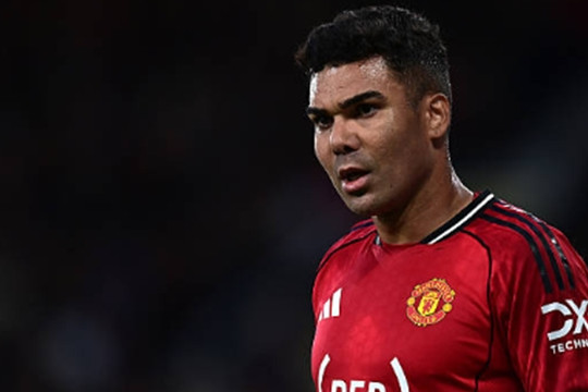 Man United hạ Brentford 2-1: Casemiro rực sáng, Harry Maguire khẳng định vị thế tại Old Trafford
